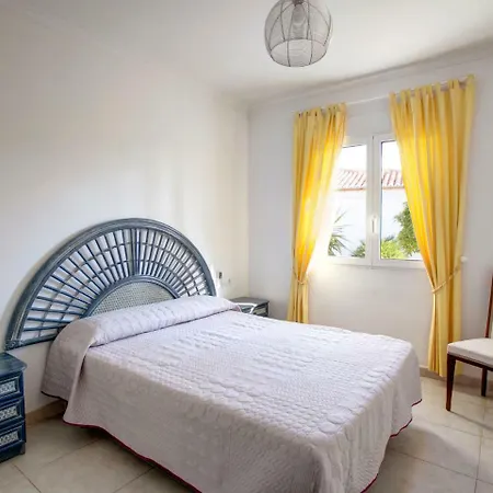 La Giralda By Interhome