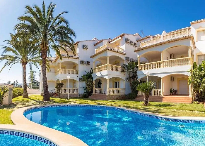 Апартаменти La Giralda By Interhome *